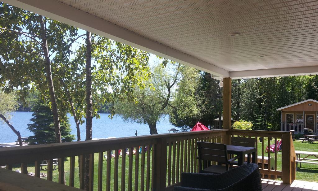Ogopogo Resort Carnarvon Exterior foto